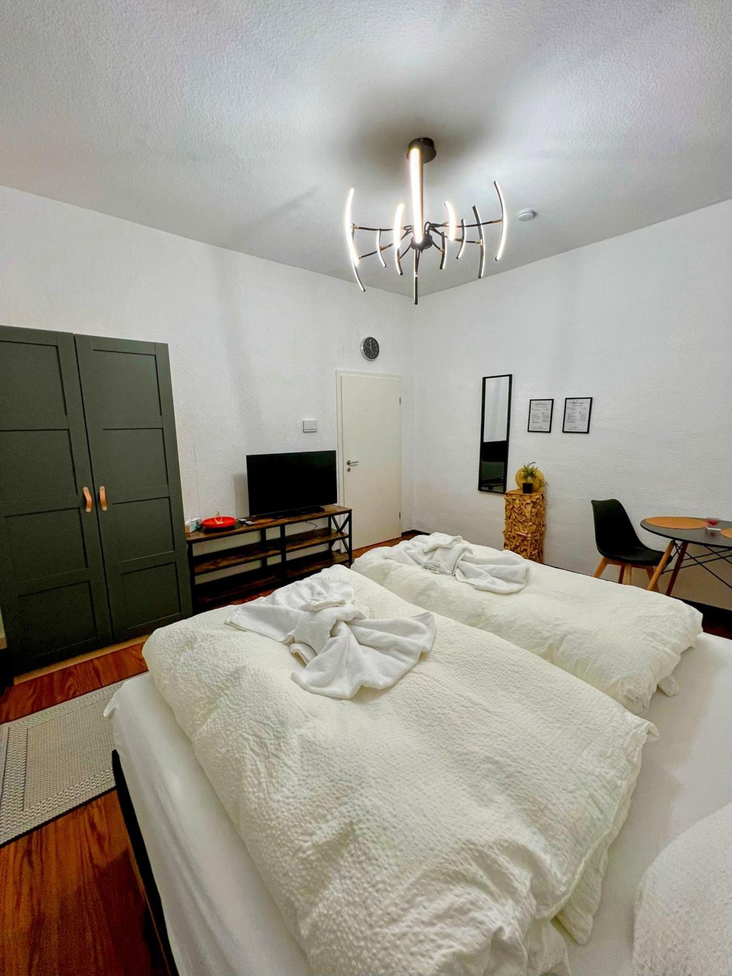 Sahara Hosting 1 & 3 Apartment